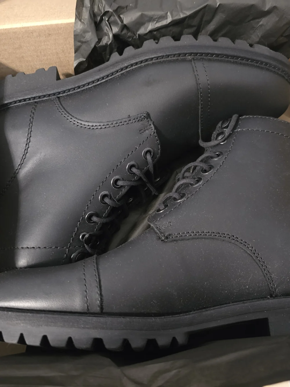 Men's Black Lace-Up Breaker Boots Sz 10.5